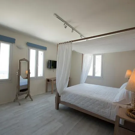 The Mykonist Seaside Villas & Suites Ornos By Amaris Casa vacanze *